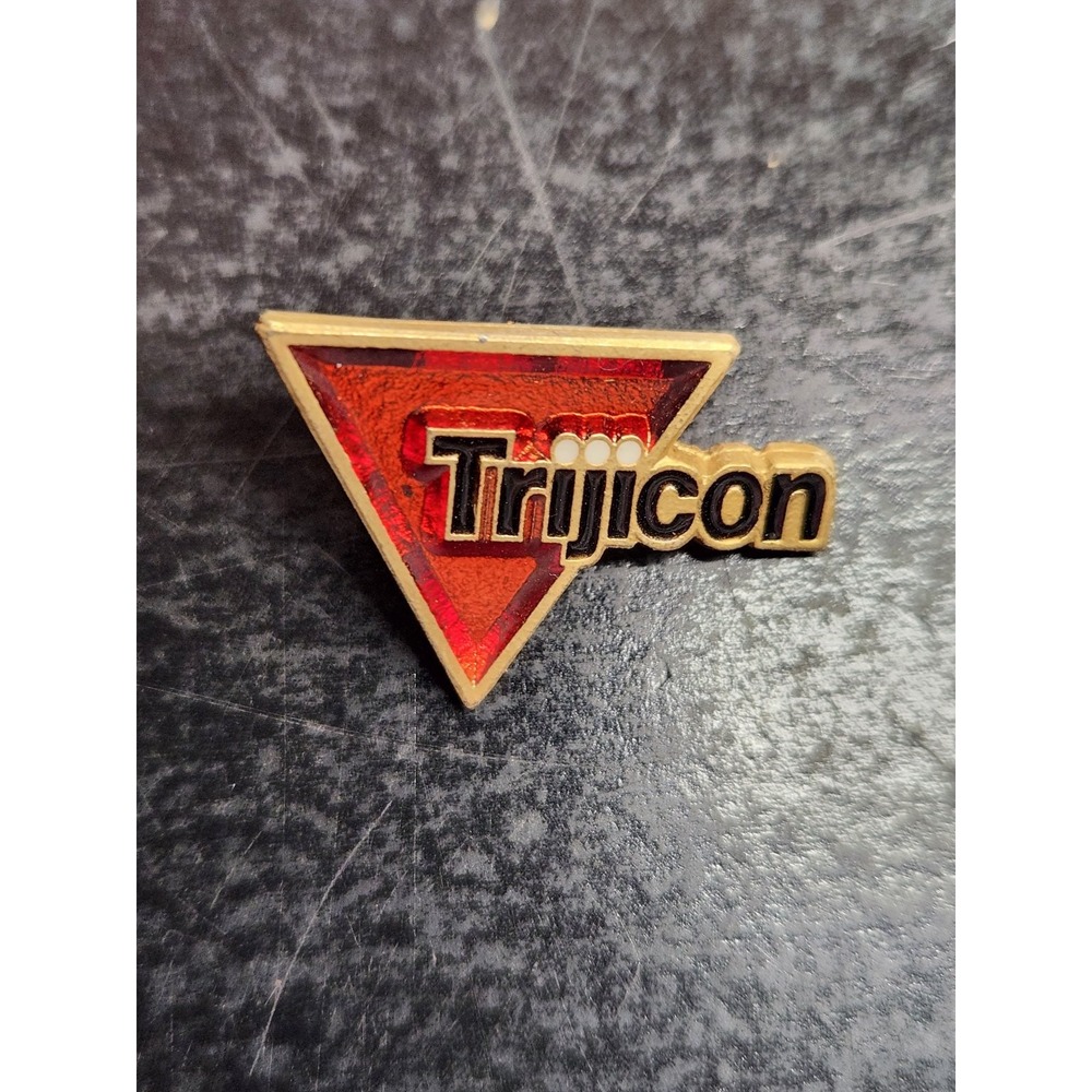 Trijicon Logo Lapel Pin Red Triangle Gold Tone Hunting Gear Hat Pin